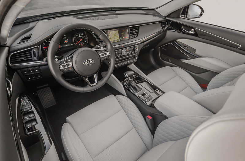Illustration for article titled Where to Find the "Kia Quirk" Inside of the New 2017 Kia Cadenza